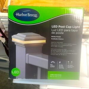 NIB LED Post Cap Light